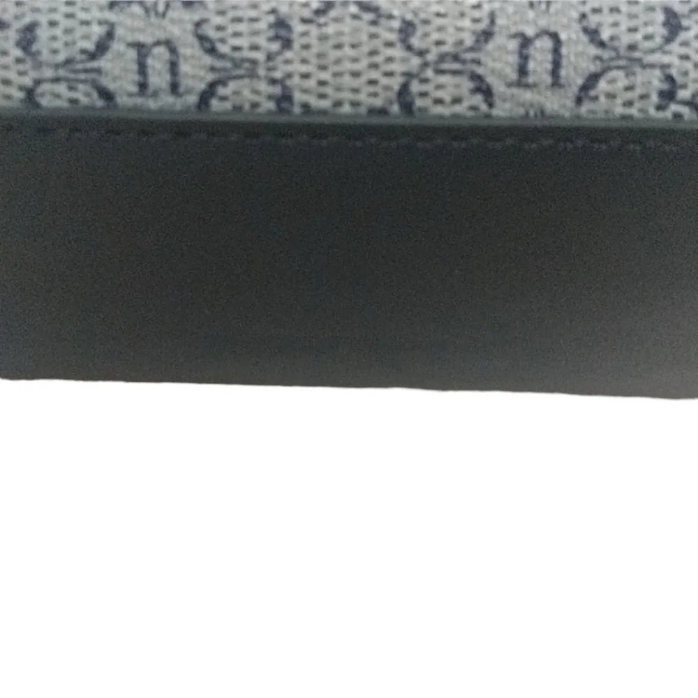 Nanette Lepore features magnetic